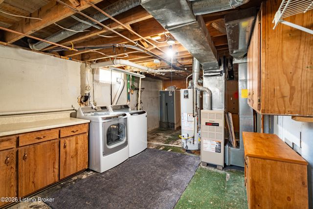 6213 Gayle Dr, Louisville, KY 40219