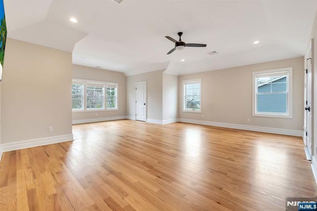 203 Marcotte Lane, Bergenfield, NJ 07621