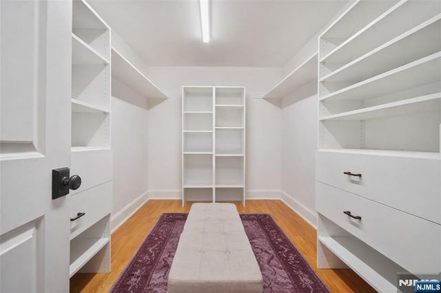 203 Marcotte Lane, Bergenfield, NJ 07621