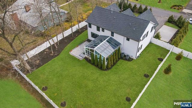 203 Marcotte Lane, Bergenfield, NJ 07621