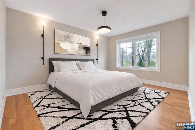 203 Marcotte Lane, Bergenfield, NJ 07621