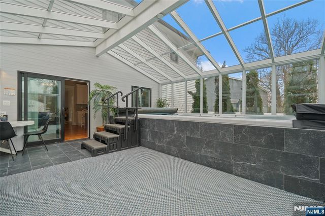 203 Marcotte Lane, Bergenfield, NJ 07621