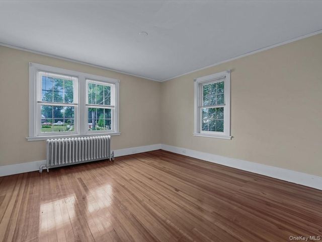 44 Arbor Place, Glen Cove, NY 11542