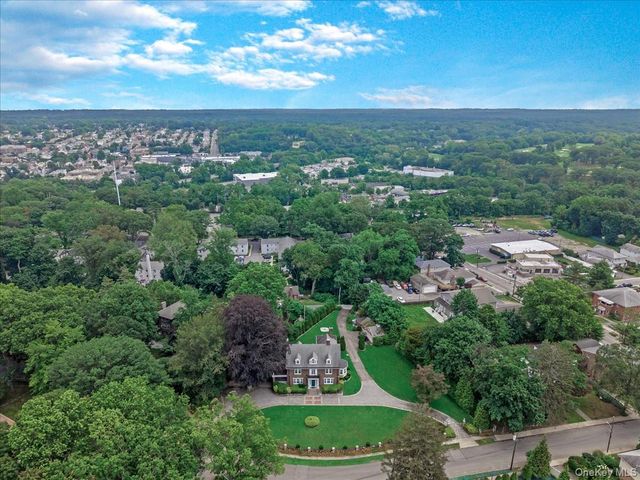 44 Arbor Place, Glen Cove, NY 11542