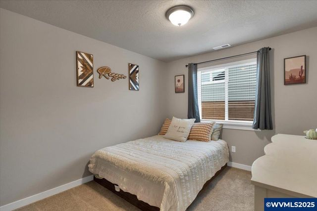 1248 Chukar St, Stayton, OR 97383