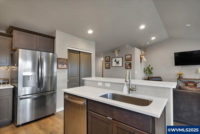 1248 Chukar St, Stayton, OR 97383