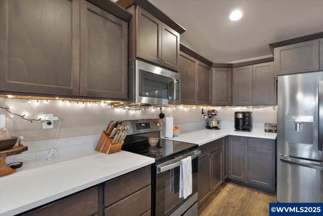 1248 Chukar St, Stayton, OR 97383