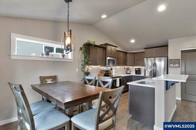 1248 Chukar St, Stayton, OR 97383