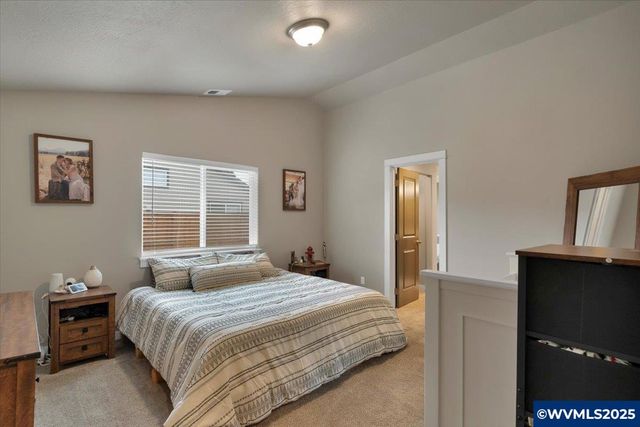 1248 Chukar St, Stayton, OR 97383