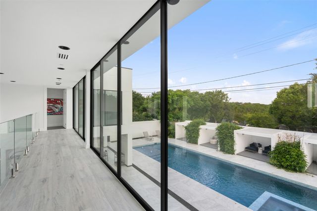 1501 Ridgecrest DR, Austin, TX 78746