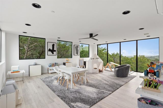 1501 Ridgecrest DR, Austin, TX 78746