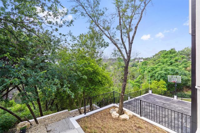 1501 Ridgecrest DR, Austin, TX 78746
