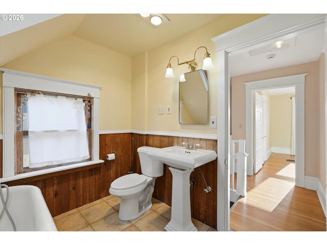 6552 Ne 8TH Ave, Portland, OR 97211
