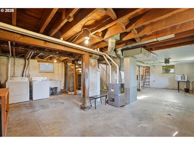 6552 Ne 8TH Ave, Portland, OR 97211