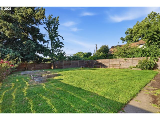 6552 Ne 8TH Ave, Portland, OR 97211