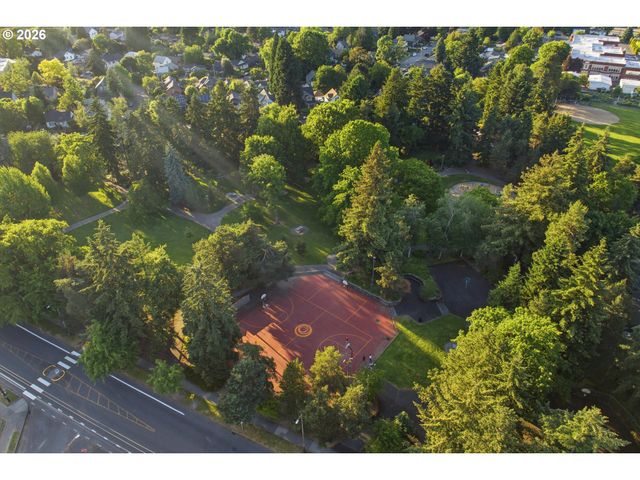 6552 Ne 8TH Ave, Portland, OR 97211