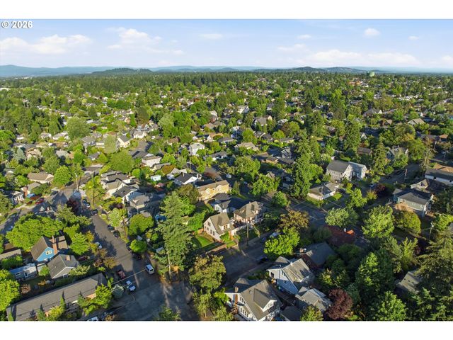 6552 Ne 8TH Ave, Portland, OR 97211