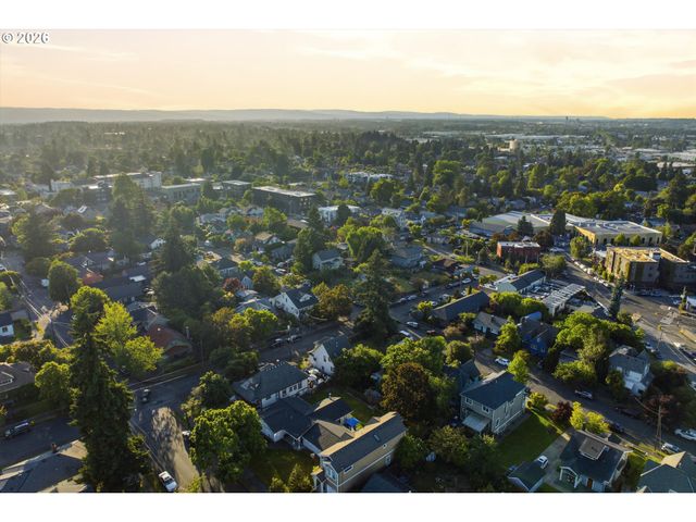 6552 Ne 8TH Ave, Portland, OR 97211