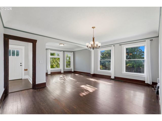 6552 Ne 8TH Ave, Portland, OR 97211