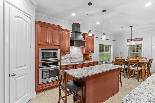 411 Cypress Glade Lane, Dothan, AL 36303