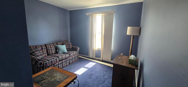 1100 HARBOUR DR, Palmyra, NJ 08065