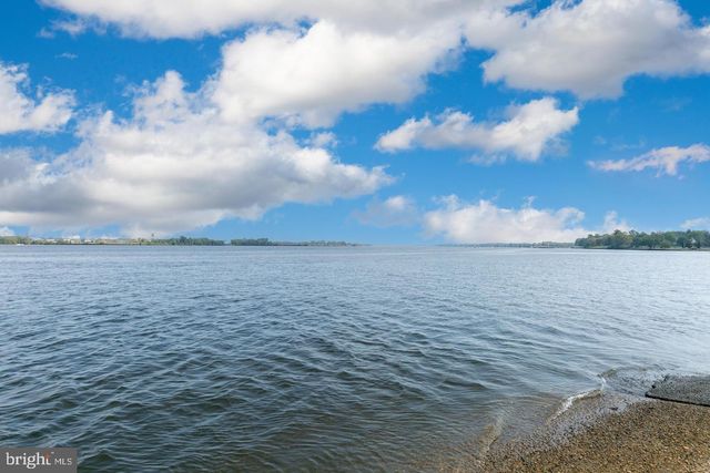 1100 HARBOUR DR, Palmyra, NJ 08065