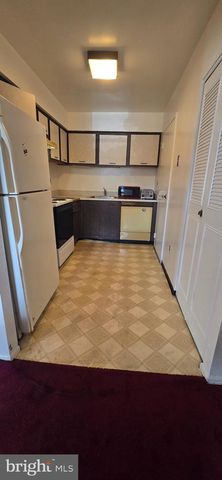 1100 HARBOUR DR, Palmyra, NJ 08065