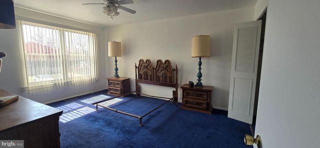 1100 HARBOUR DR, Palmyra, NJ 08065