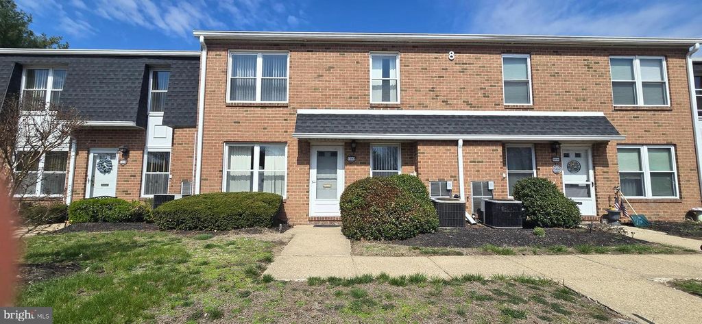 1100 HARBOUR DR, Palmyra, NJ 08065