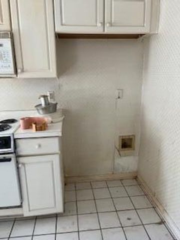 2552 Palm Shores Drive, Shalimar, FL 32579