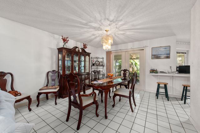 2552 Palm Shores Drive, Shalimar, FL 32579