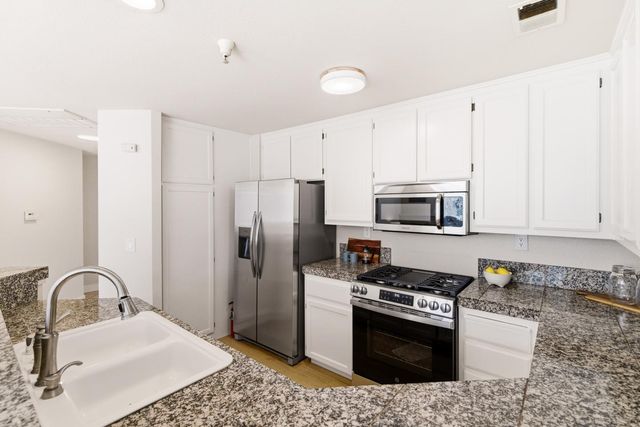 601 Baltic Circle 627, Redwood City, CA 94065