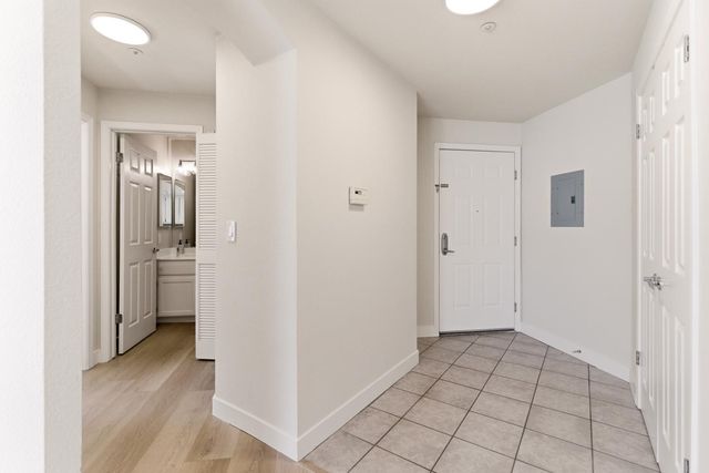 601 Baltic Circle 627, Redwood City, CA 94065
