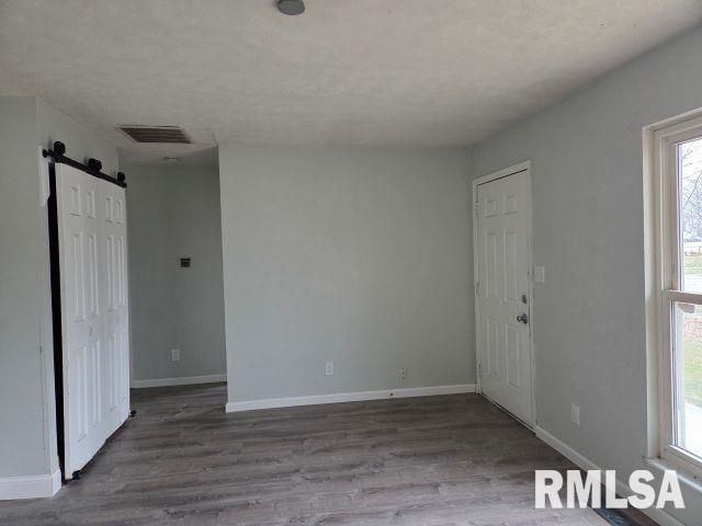 5820 N FROSTWOOD Parkway, Peoria, IL 61615