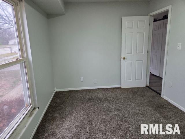 5820 N FROSTWOOD Parkway, Peoria, IL 61615