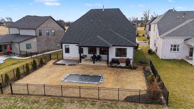 3460 Burgate Trl, Thompsons Station, TN 37179