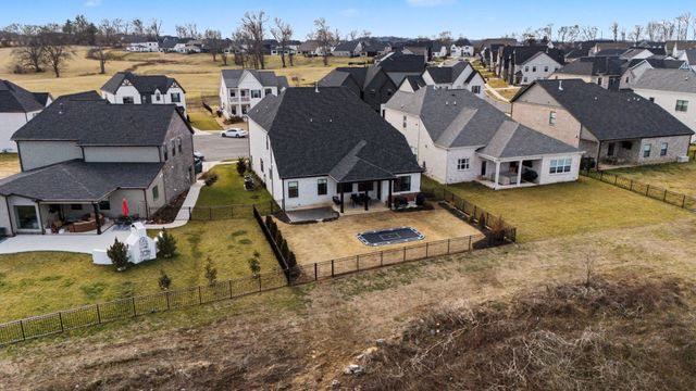 3460 Burgate Trl, Thompsons Station, TN 37179