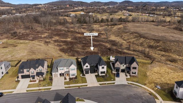 3460 Burgate Trl, Thompsons Station, TN 37179