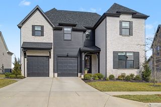 3460 Burgate Trl, Thompsons Station, TN 37179