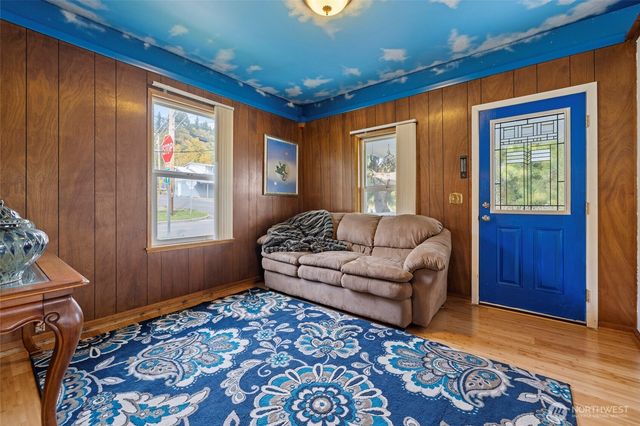 7362 N superior Avenue, Concrete, WA 98237