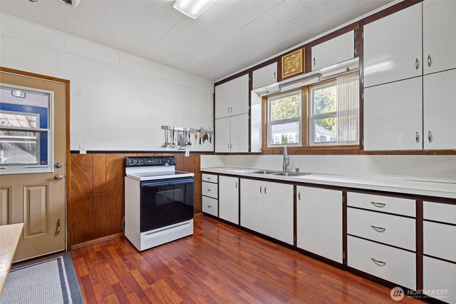 7362 N superior Avenue, Concrete, WA 98237