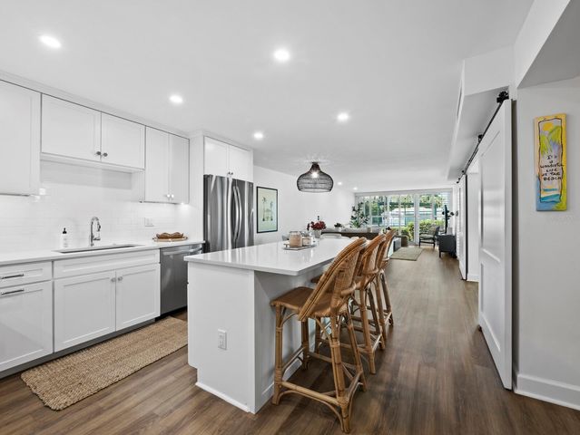 5055 GULF OF MEXICO DRIVE 115, Longboat Key, FL 34228