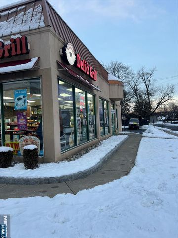 393 S Washington Avenue, Bergenfield, NJ 07621