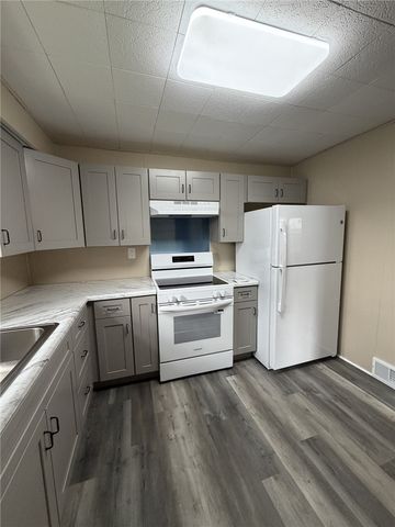 1154 Eisenhower Dr, West Deer, PA 15076