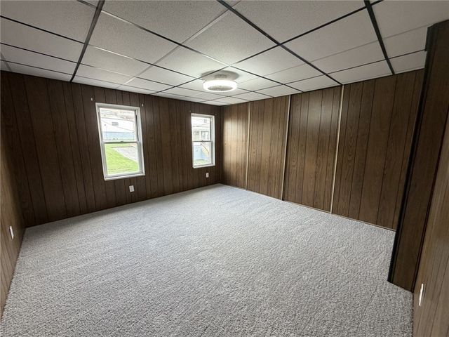 1154 Eisenhower Dr, West Deer, PA 15076