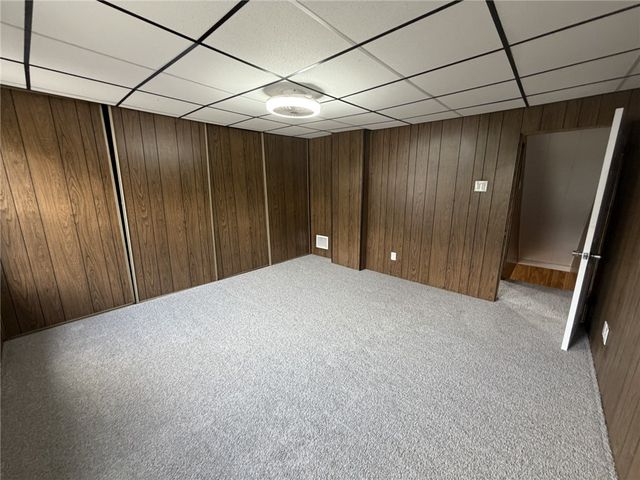 1154 Eisenhower Dr, West Deer, PA 15076