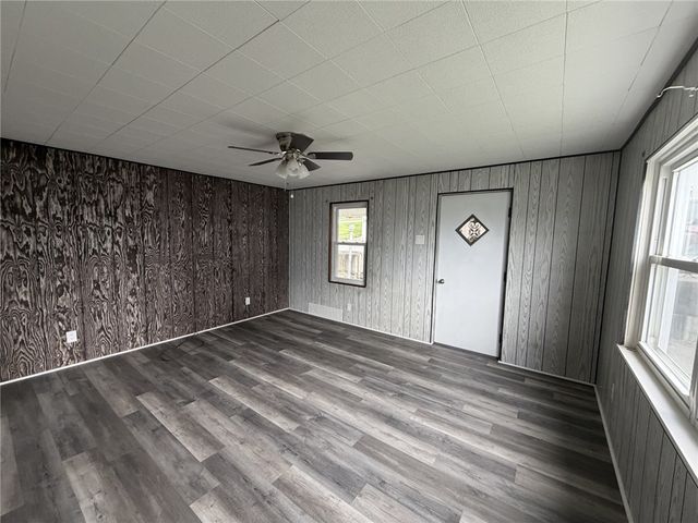 1154 Eisenhower Dr, West Deer, PA 15076