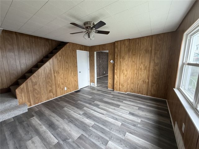 1154 Eisenhower Dr, West Deer, PA 15076