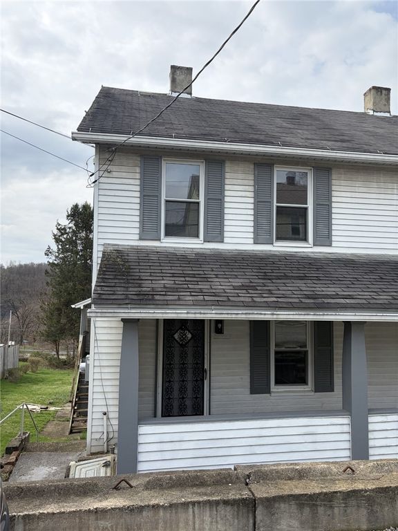 1154 Eisenhower Dr, West Deer, PA 15076