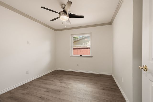 2417 Muret Street, Irving, TX 75062